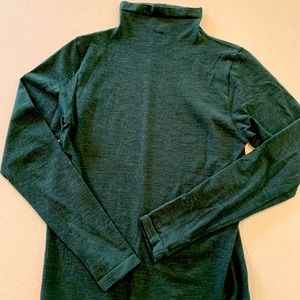 ATHLETA Stretch turtleneck